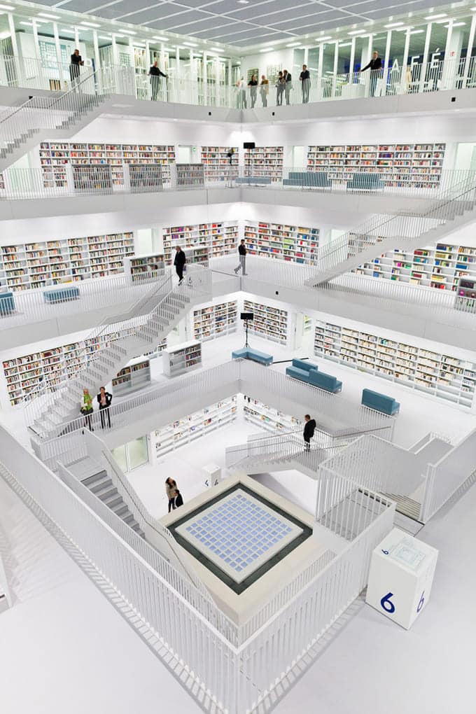 I-You Stuttgart Library